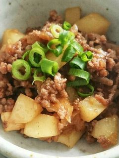 万能常備菜!じゃがいもと挽き肉のそぼろ煮-レシピのメイン写真