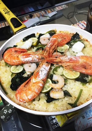 フライパンdeほうれん草とエビのパエリア-レシピのメイン写真