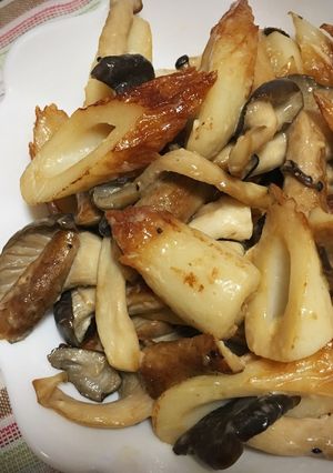 簡単!きのこと竹輪のガリマヨバター炒め-レシピのメイン写真