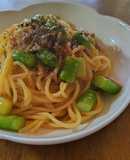アスパラのバター焼きとなめ茸のパスタ