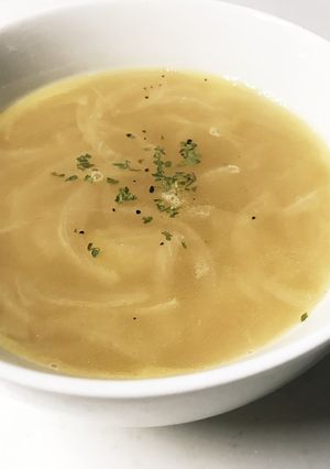 優しい味のオニオンスープ-レシピのメイン写真