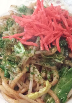 お肉無しでも美味しい♪ソース焼きうどん-レシピのメイン写真
