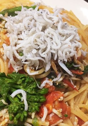 菜の花としらすのプチトマトソースパスタ-レシピのメイン写真