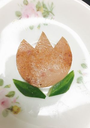 ベビーハムでチューリップ-レシピのメイン写真