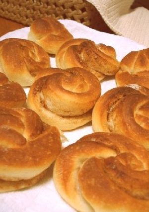 ザラメとシナモンのねじりパン-レシピのメイン写真