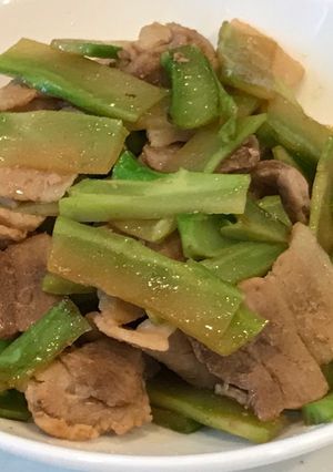 普段捨てちゃうブロッコリーの茎！豚肉炒め-レシピのメイン写真