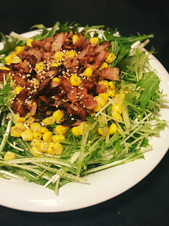 水菜とコーンとカリカリベーコンのサラダ-レシピのメイン写真