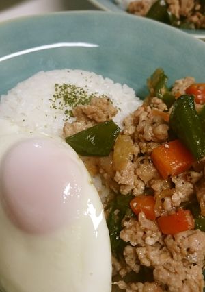 10分でガパオ風♪鶏ひき肉ナンプラー炒め-レシピのメイン写真