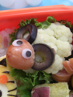 カリフラワーで羊さん キャラ弁のおかず-レシピのメイン写真