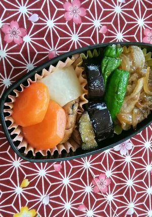 お弁当日記001　豚生姜焼きと煮物-レシピのメイン写真