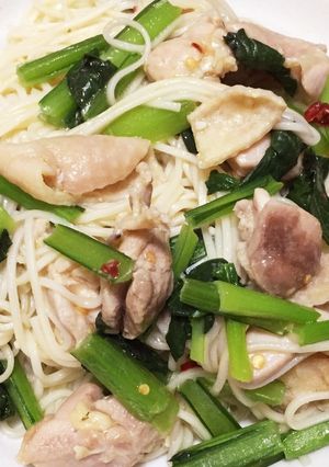 鶏肉と小松菜のペペロンそうめん-レシピのメイン写真