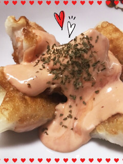 余った焼売の皮でウィンナーちく巻き揚げ♡-レシピのメイン写真