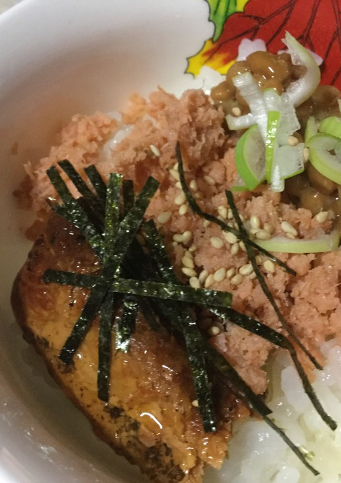 納豆&鮭フレーク&さんまの蒲焼きの3色丼-レシピのメイン写真