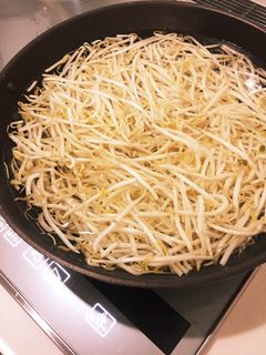 シャキシャキ!もやしは水から茹でて♩-レシピのメイン写真