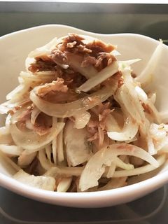 ダンナ直伝!!新玉ねぎとシーチキンサラダ-レシピのメイン写真
