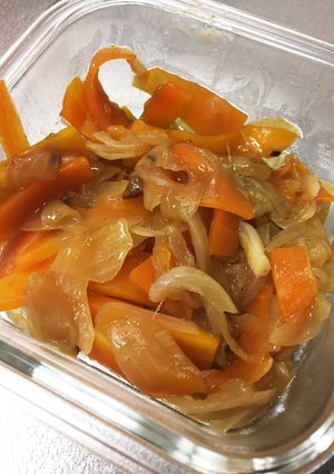 サバの味噌煮缶の煮汁でサッと煮!-レシピのメイン写真