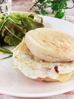 イングリッシュマフィンバーガー-レシピのメイン写真