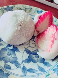 お餅で簡単いちご大福(๑´ч`)و-レシピのメイン写真