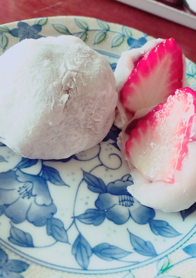お餅で簡単いちご大福(๑´ч`)و-レシピのメイン写真