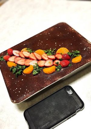 スポンジ2層の巨大ティラミス^ω^-レシピのメイン写真