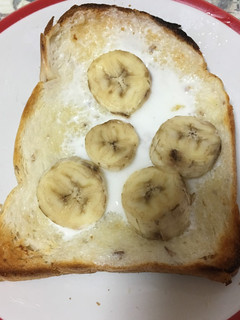 チーズいらずのチーズケーキトースト-レシピのメイン写真