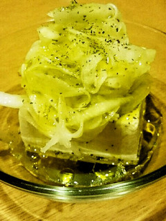 酢玉ねぎヤッコにオリーブ油チョイがけ-レシピのメイン写真