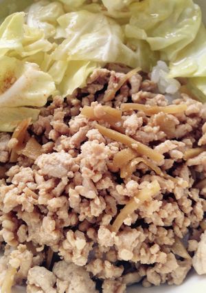 鶏ムネひき肉そぼろ　ゆでて柔らか♪生姜味-レシピのメイン写真
