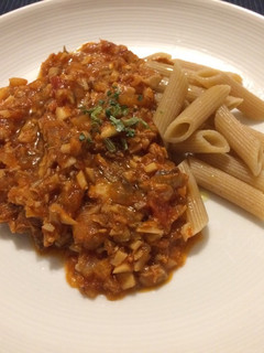 サバ水煮で作るトマトソースパスタ-レシピのメイン写真