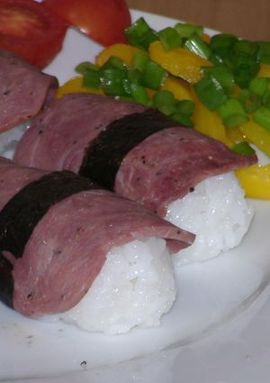 牛タンの握り寿司貰い物remix-レシピのメイン写真