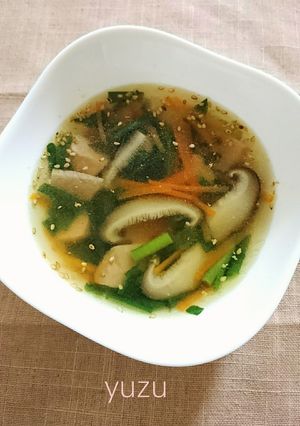 簡単!ニラと人参のほっこり中華スープ-レシピのメイン写真