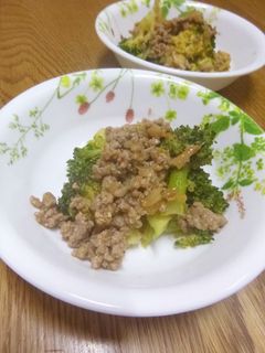ブロッコリーのピリ辛肉味噌炒め-レシピのメイン写真