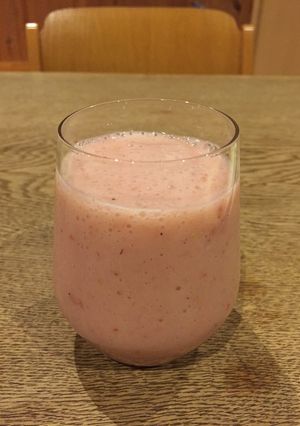 バナナいちご豆乳-レシピのメイン写真