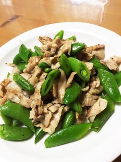 スナップエンドウと豚肉の炒め物-レシピのメイン写真