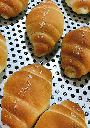 香りがたまらない！塩バターロールパン-レシピのメイン写真