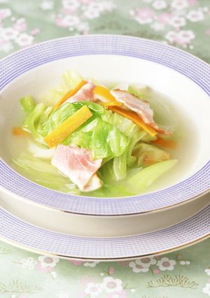 簡単キャベツとベーコンの白だしスープ-レシピのメイン写真