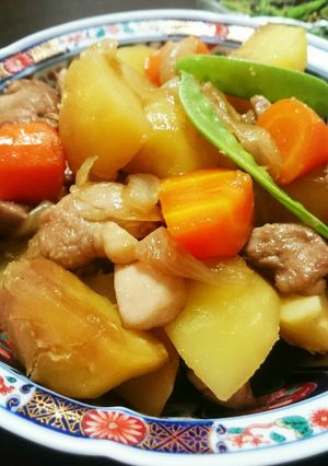 我が家の鶏肉の肉じゃが-レシピのメイン写真