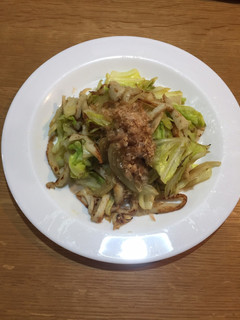 10分で、春キャベツとちくわの炒め物-レシピのメイン写真