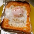 トースト♥目玉焼き風