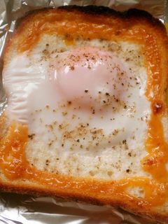 トースト♥目玉焼き風-レシピのメイン写真