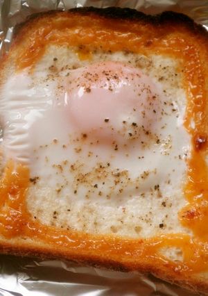トースト♥目玉焼き風-レシピのメイン写真