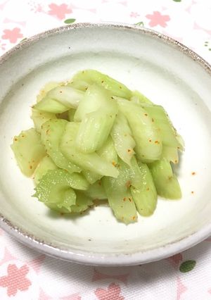 旨味と酸味と辛味が絶妙♡セロリの浅漬け-レシピのメイン写真