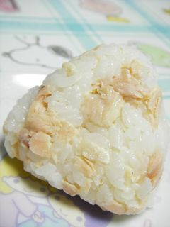 マヨっちゃう!?✿鮭マヨネーズ✿おにぎり-レシピのメイン写真