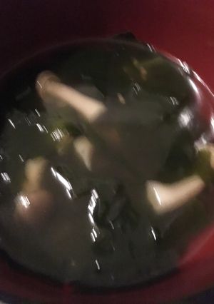 わかめとしめじのコンソメスープ-レシピのメイン写真