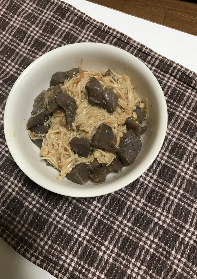 エノキとコンニャクの梅肉和え-レシピのメイン写真