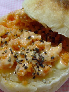 ハマるっ♪鮭フレークのっけパン-レシピのメイン写真