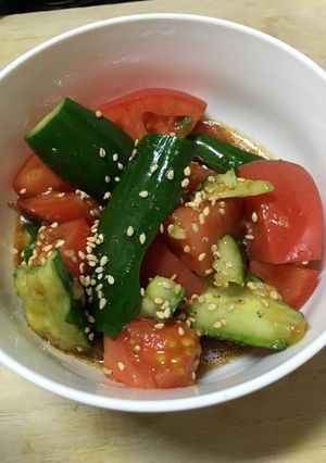 お手軽サラダ☆とまきゅー-レシピのメイン写真