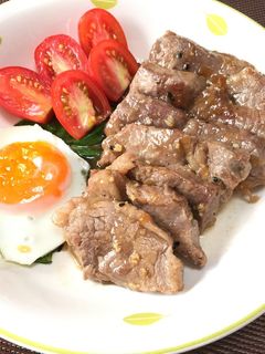 鶏ムネ肉に月見焼き(^_^)-レシピのメイン写真