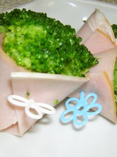 お弁当・ブロッコリーのハム巻き♪-レシピのメイン写真