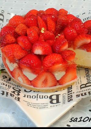 華やか！苺たっぷり♪レアチーズケーキ！-レシピのメイン写真