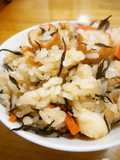 ひじきとちくわの炊き込みご飯